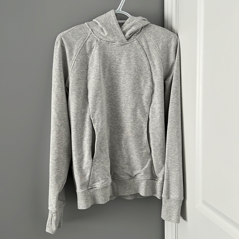 Lululemon Scuba Pullover (Heather Grey) - Size 6